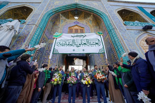 İmam Əli (ə) Ziyarətgahı öz mövludunda