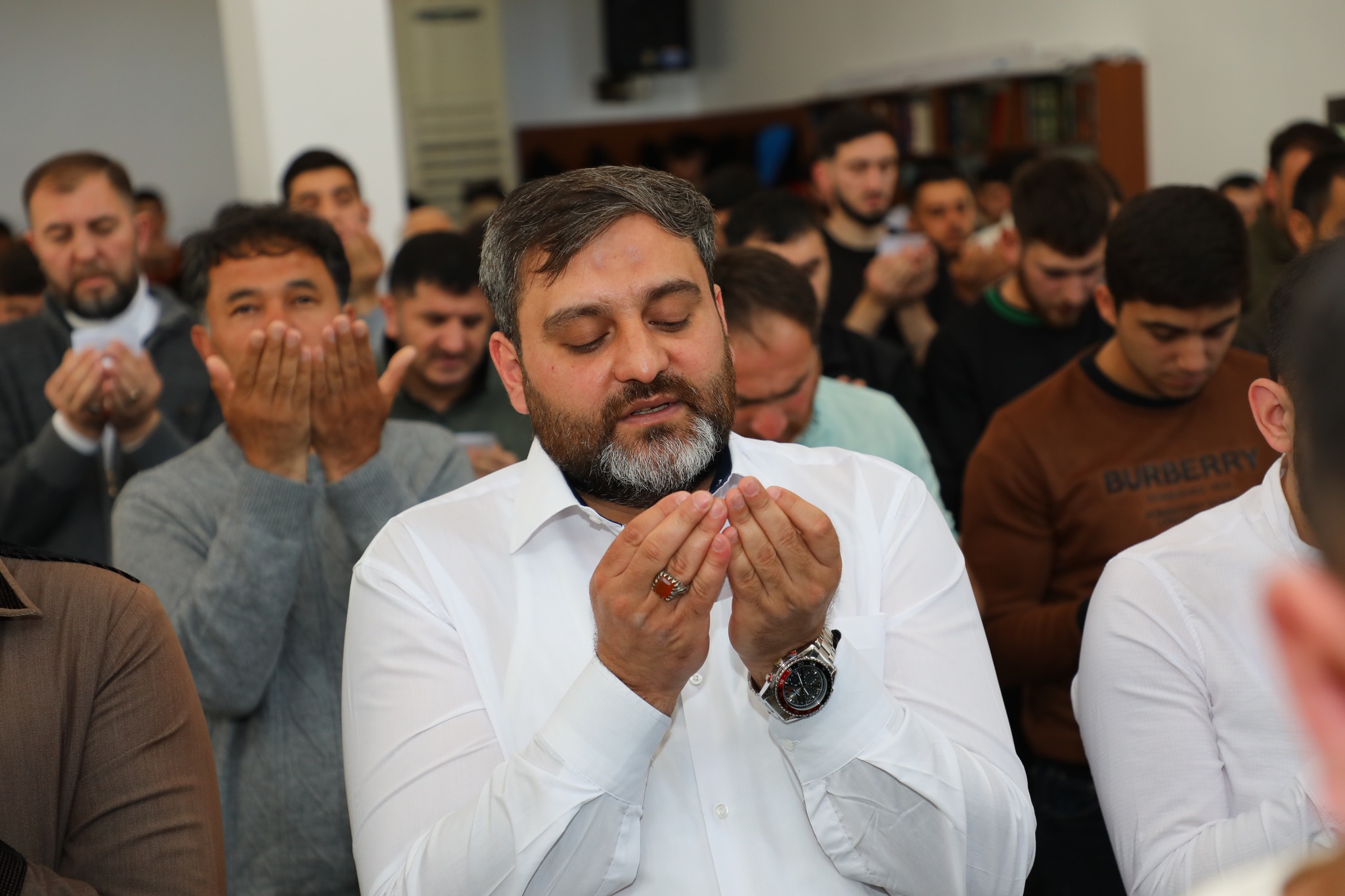 Tbilisi Əhlibeyt məscidində bayram namazı - FOTOLAR