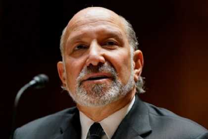 ABŞ-ın Ticarət nazirindən etiraf: Epşteyn adasında olmuşam