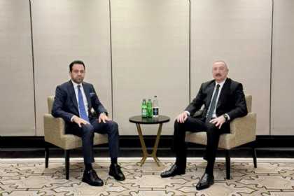 İlham Əliyev Əbu-Dabidə Müsəlman Ağsaqqalları Şurasının baş katibi ilə görüşüb