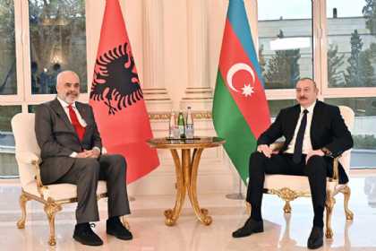 İlham Əliyevin Albaniyanın Baş naziri ilə təkbətək görüşü olub