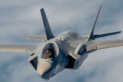 İran 24 saatda ABŞ-ın F-35 və F-15 qırıcılarını məhv edib