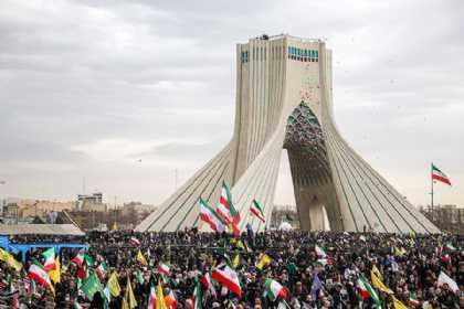 İran xalqı inqilabın qələbəsinin ildönümünü qeyd edir - FOTOLAR