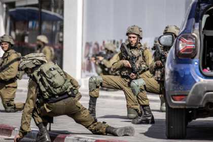 İsrail hərbçiləri Nablusda fələstinlilərə hücum etdi: Ölən və yaralananlar var