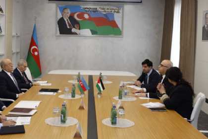 Kəmaləddin Heydərov Fələstin səfiri ilə görüşüb