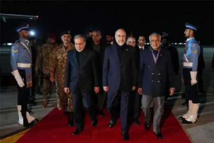 Qalibafın rəhbərlik etdiyi İran nümayəndə heyəti Pakistandadır