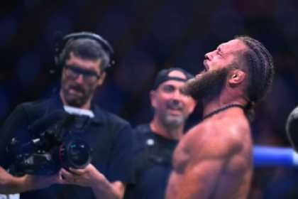 UFC-də Əhli-Beytə ehtiram: Rafael Fiziyevdən Bakıda tarixi qələbə - VİDEO