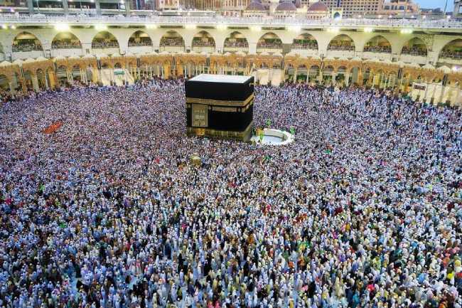 Azərbaycandan Həccə gedənlərin NƏZƏRİNƏ!