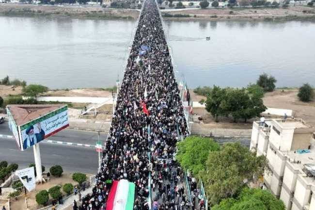 İranda milyonlarla insan Qüds Günü münasibətilə küçələrə axışıb