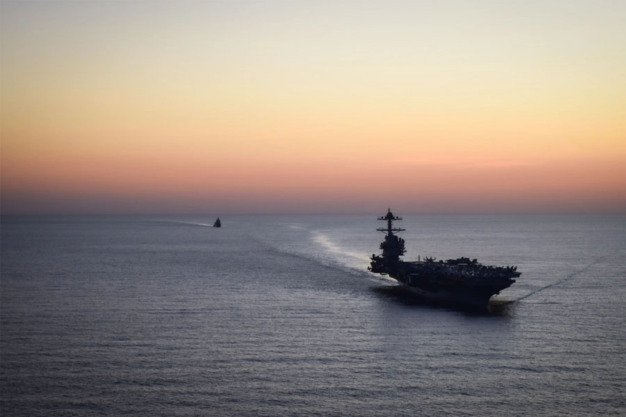 ABŞ ordusu Sakit Okeanda daha bir gəmini hədəfə alıb