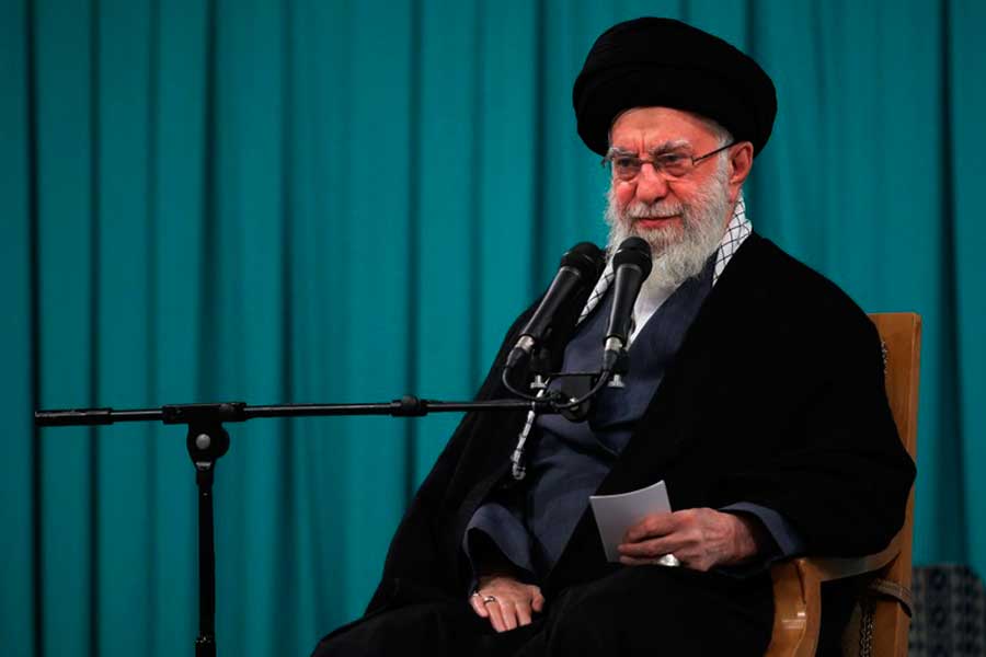 Ayətullah Xameneidən müharibə açıqlaması