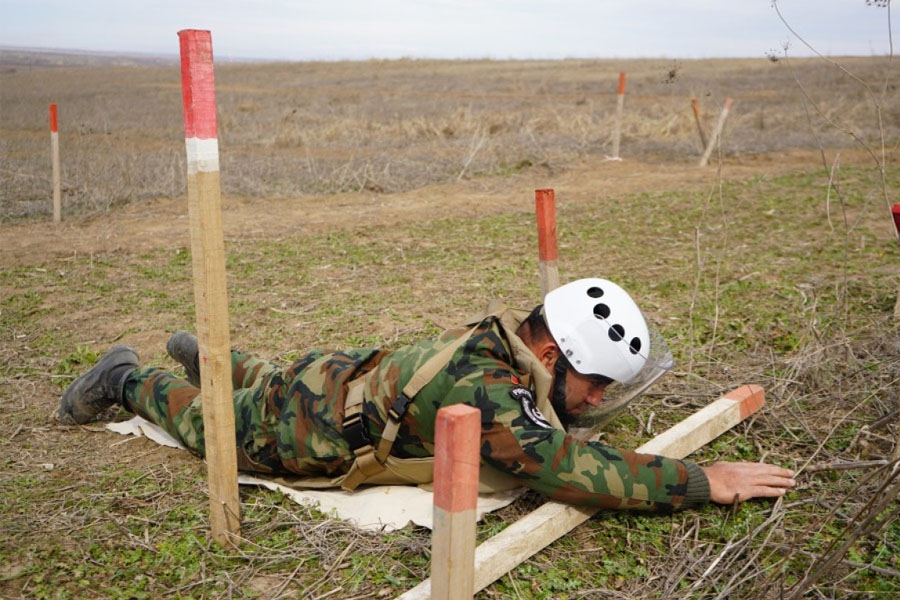 Azad olunmuş ərazilərin minalardan təmizlənməsi sürətlə davam etdirilir
