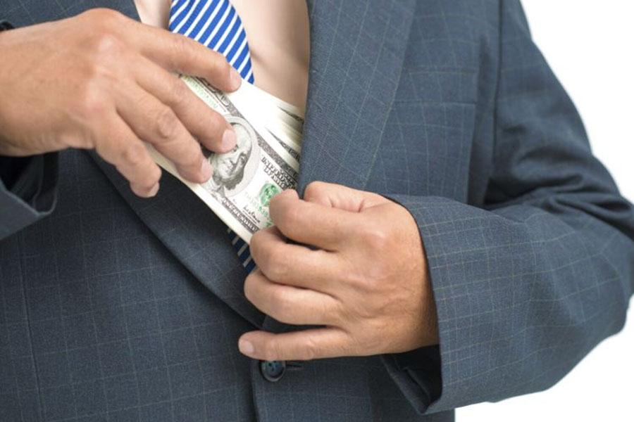 Dövlət vəsaitlərini mənimsəyən vəzifəli şəxslərə cinayət işi açıldı