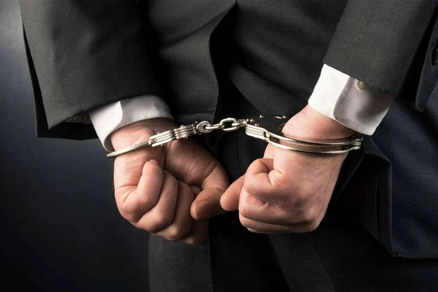 Dövlət Xidmətinin 8 vəzifəli şəxsi həbs edilib