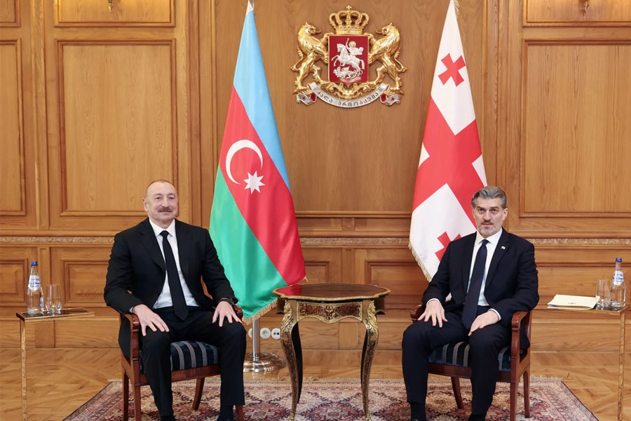 İlham Əliyevin Gürcüstanın Prezidenti ilə təkbətək görüşü olub