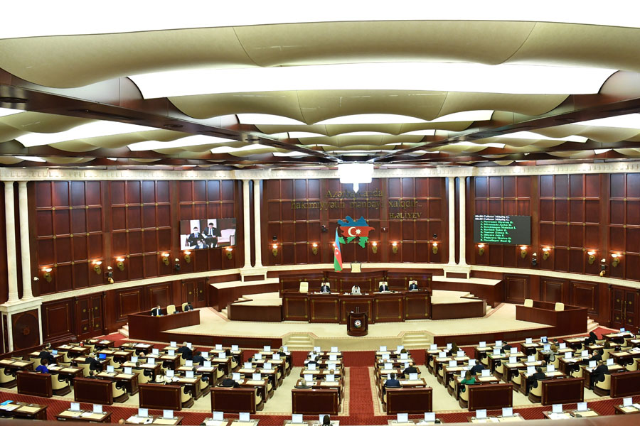 Milli Məclisin növbəti plenar iclası başlayıb