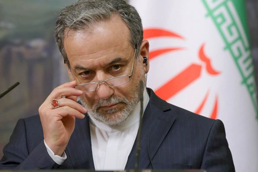 Əraqçidən Zelenskiyə: Dünya təlxəklərdən bezib