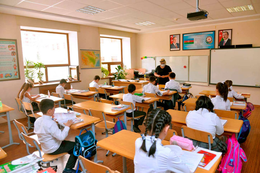 Şagirdlərin elektron yerdəyişməsinə başlanılır