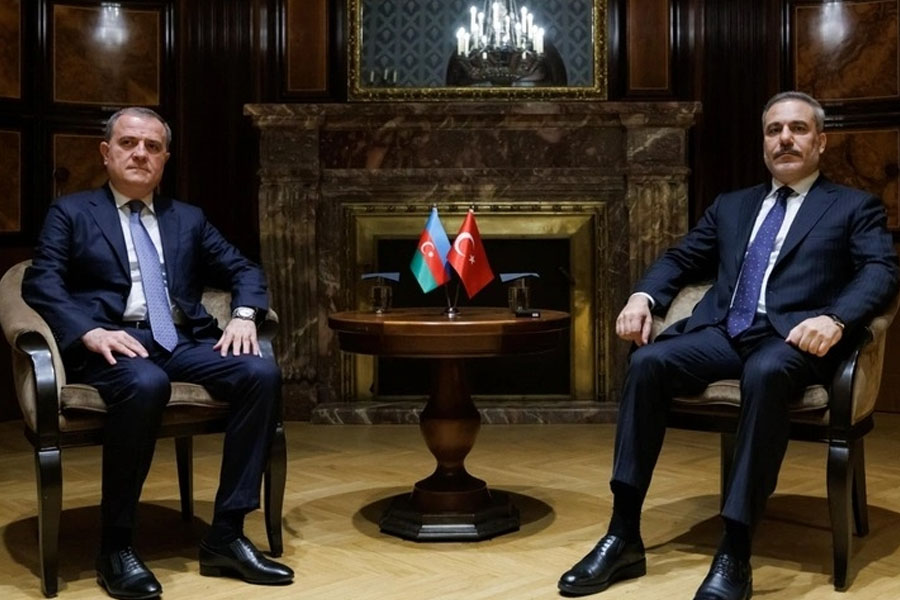 Türkiyə və Azərbaycan XİN başçıları regional məsələləri müzakirə ediblər